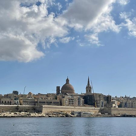 Simons Apartments Minutes Away From Balluta Bay And St Julians Sliema Exterior foto