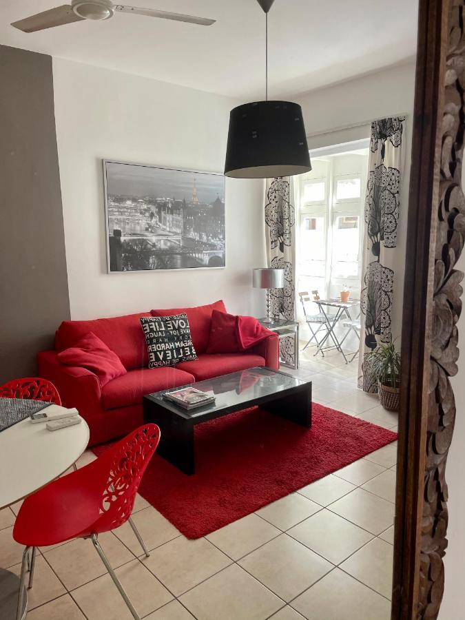 Simons Apartments Minutes Away From Balluta Bay And St Julians Sliema Exterior foto