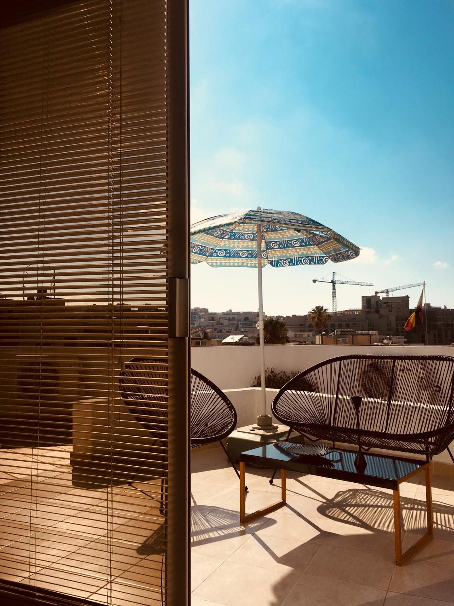 Simons Apartments Minutes Away From Balluta Bay And St Julians Sliema Exterior foto