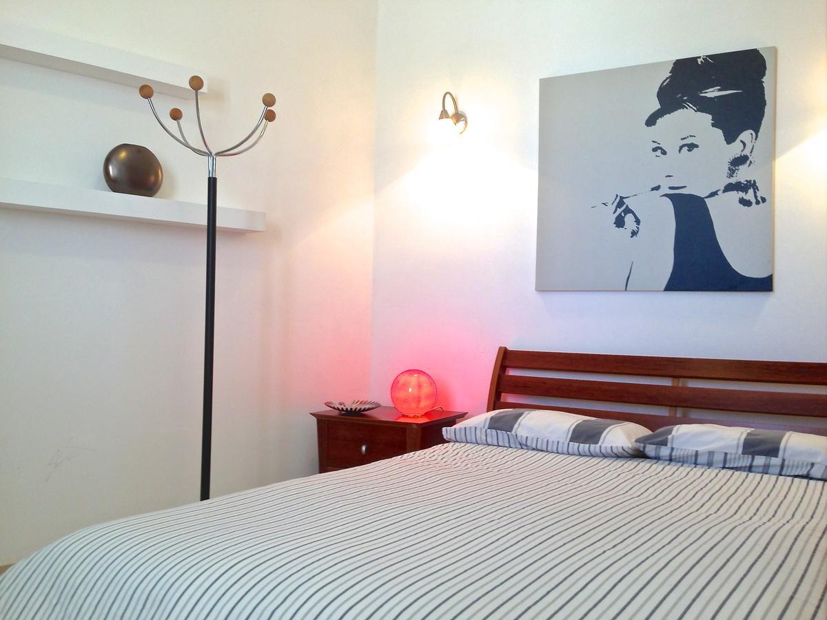 Simons Apartments Minutes Away From Balluta Bay And St Julians Sliema Exterior foto